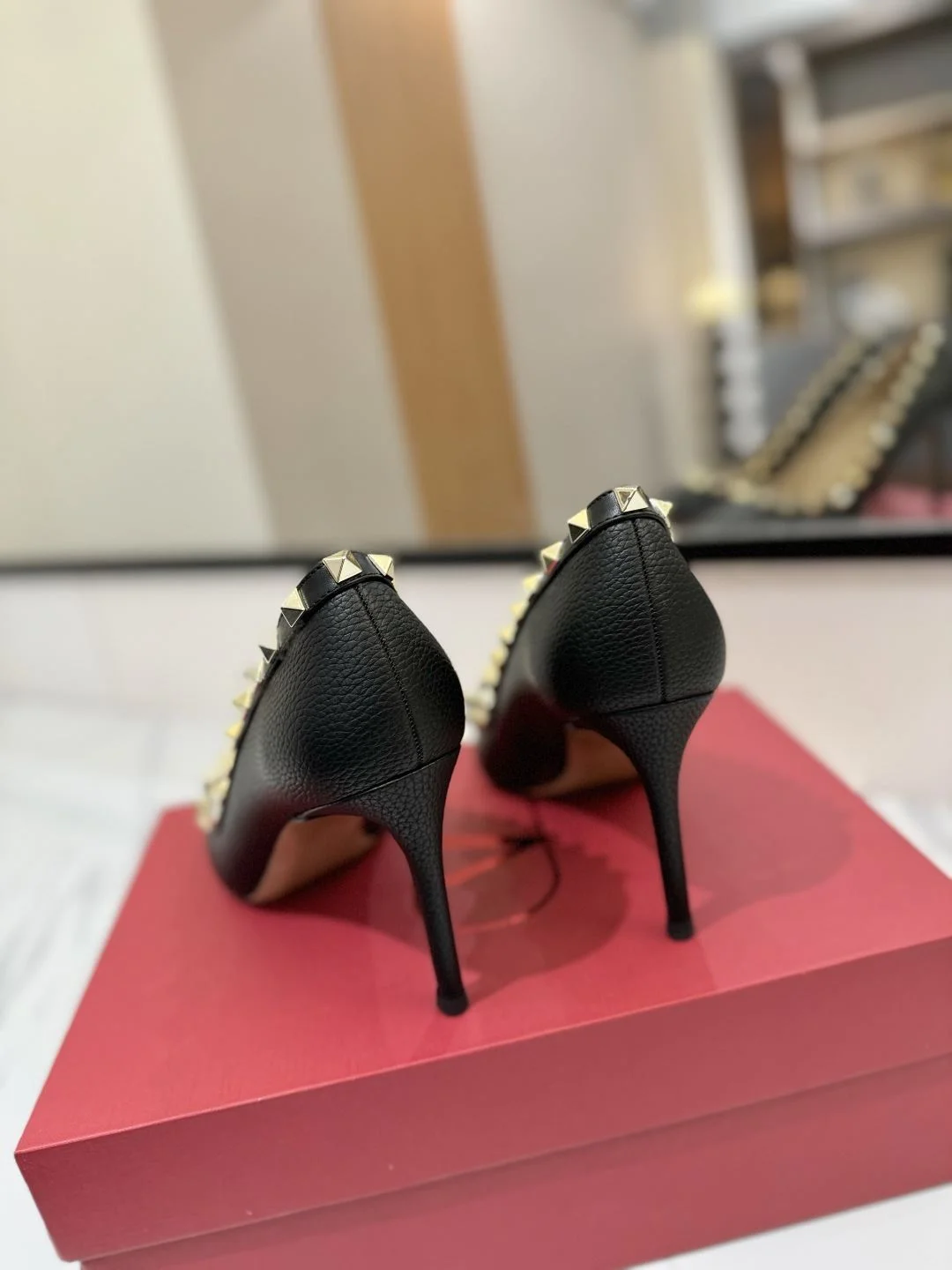 Original Valentino Heeled Shoes 36215