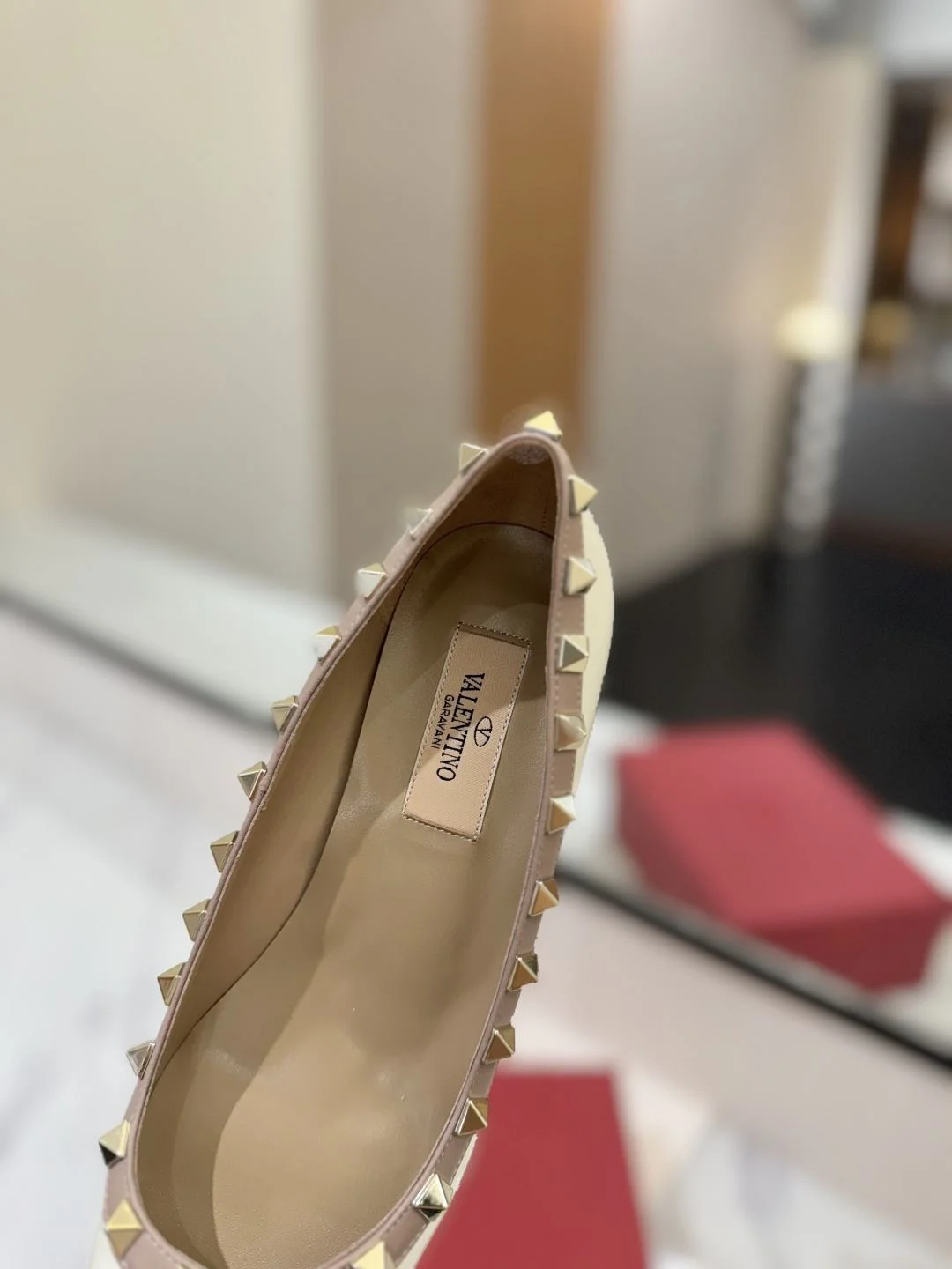 Valentino Heeled Shoes DailyWear 36214