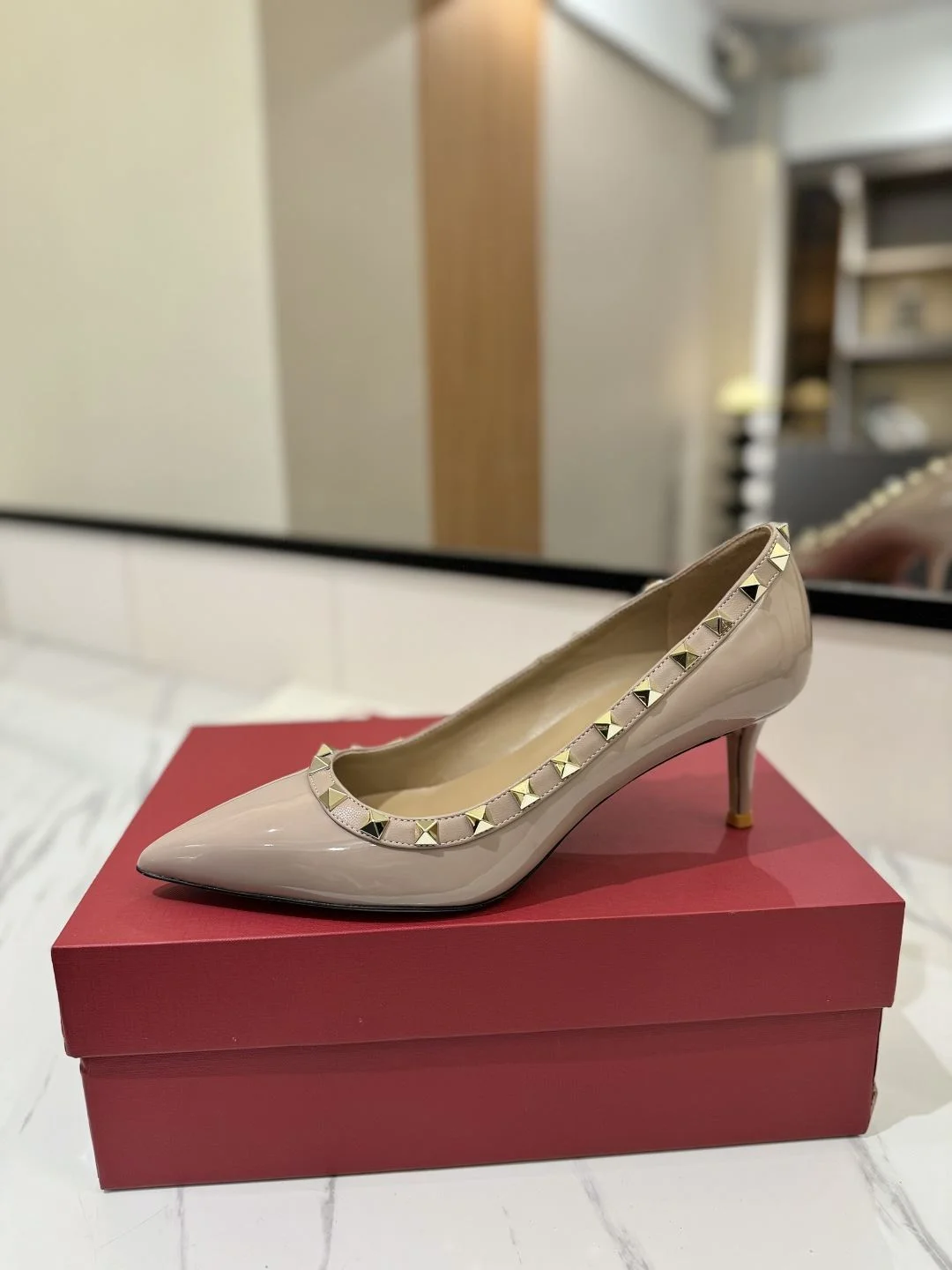 Bright Valentino Heeled Shoes 36204