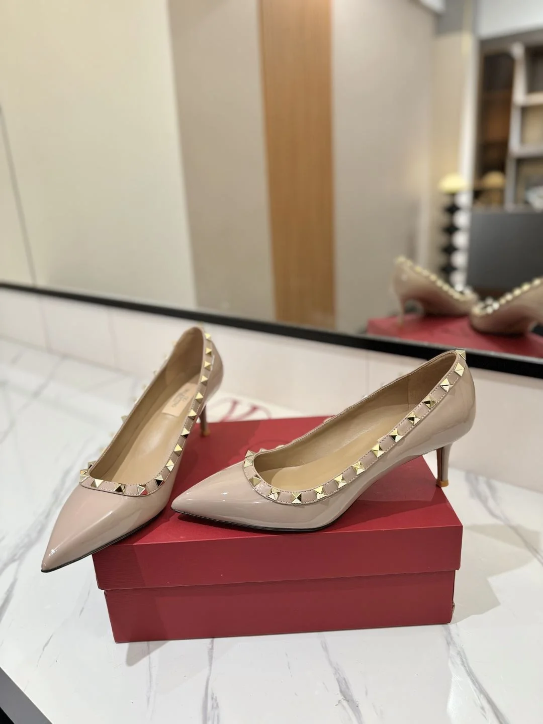 Bright Valentino Heeled Shoes 36204