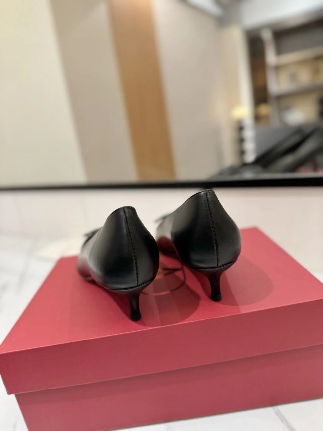 Valentino Heeled Shoes Trendsetting 36190