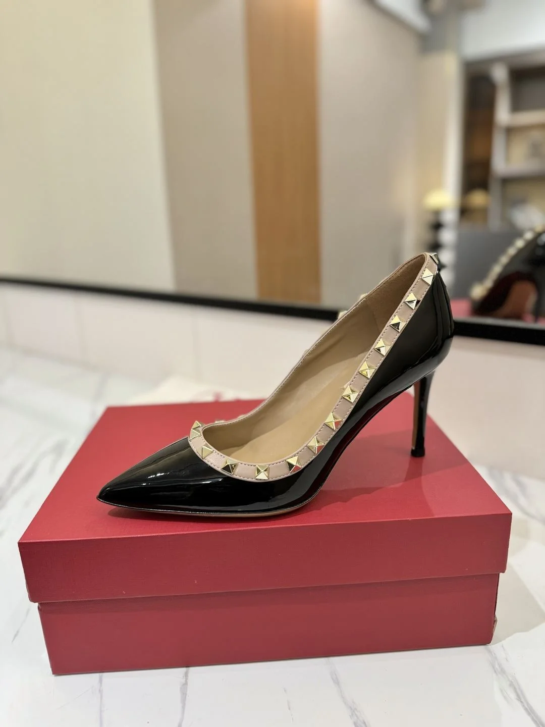 Neat Valentino Heeled Shoes 36194