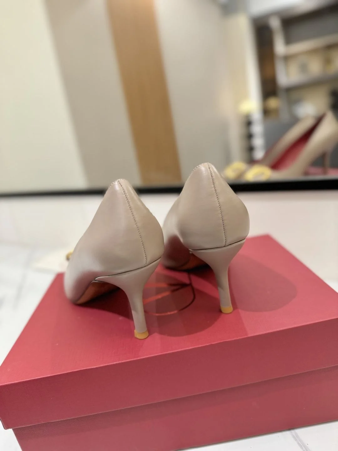 Valentino Heeled Shoes Unique 36197