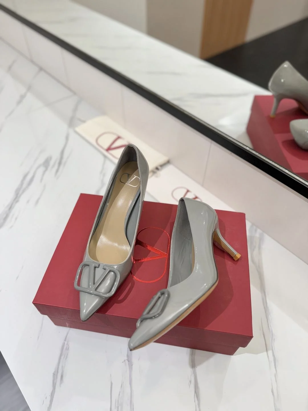 Effortless Valentino Heeled Shoes 36196