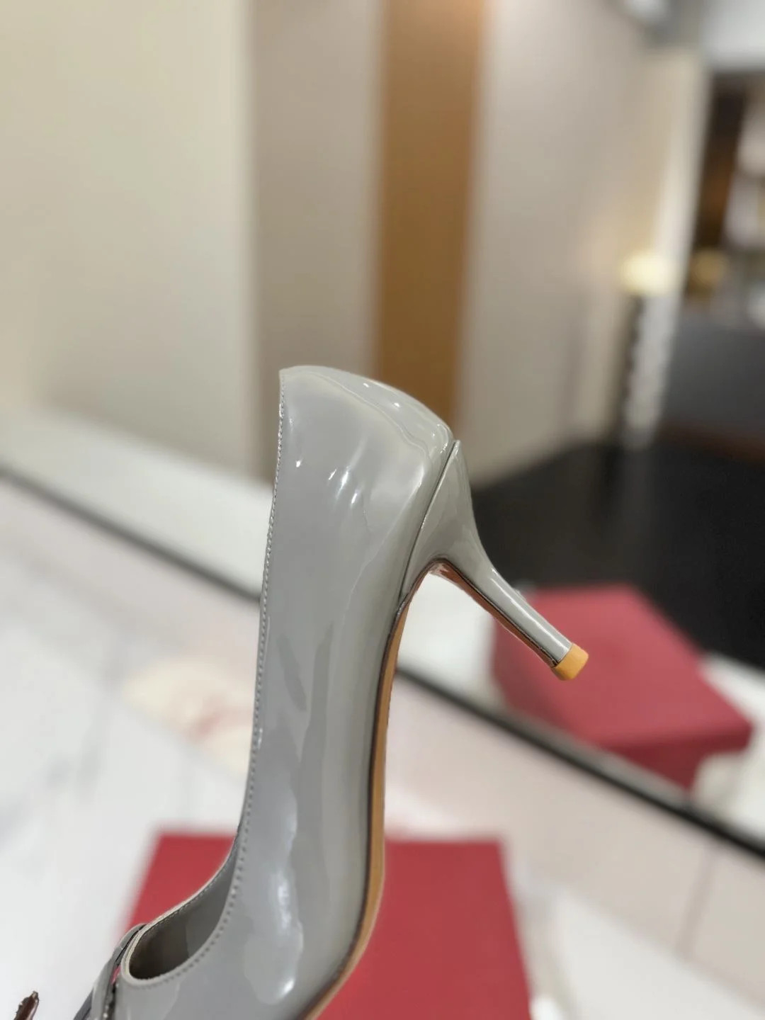 Effortless Valentino Heeled Shoes 36196
