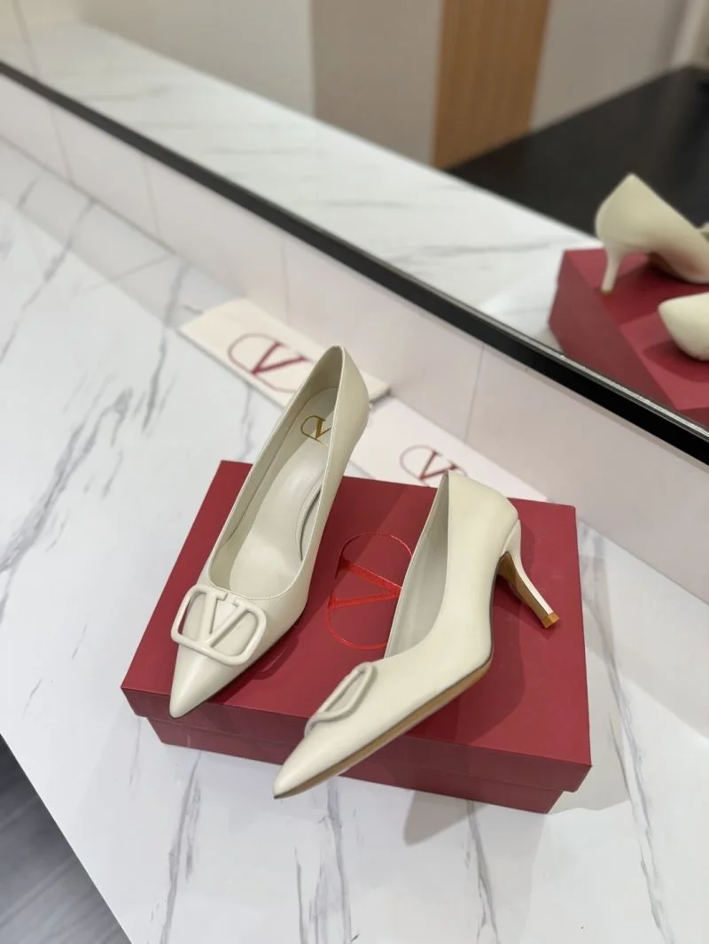 Flexible Valentino Heeled Shoes 36188
