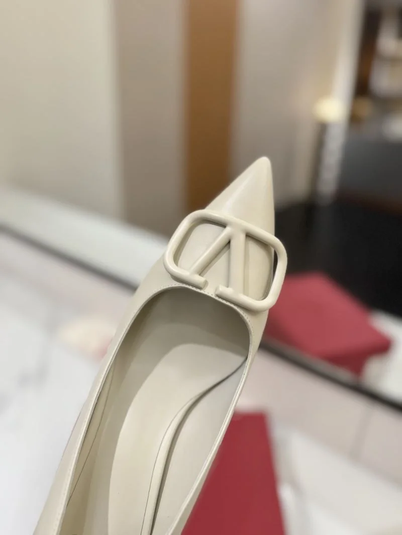 Flexible Valentino Heeled Shoes 36188
