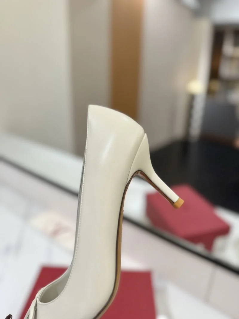 Flexible Valentino Heeled Shoes 36188