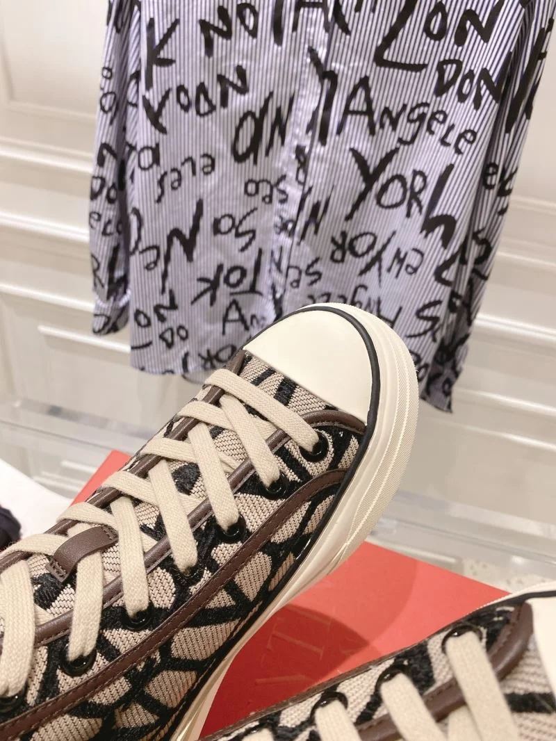 Cozy Valentino High Shoes 36285
