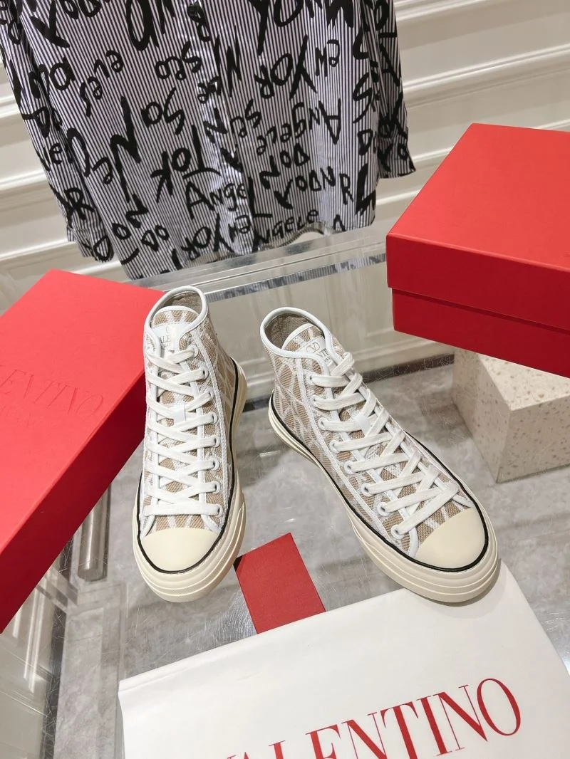 Chic Valentino High Shoes 36271
