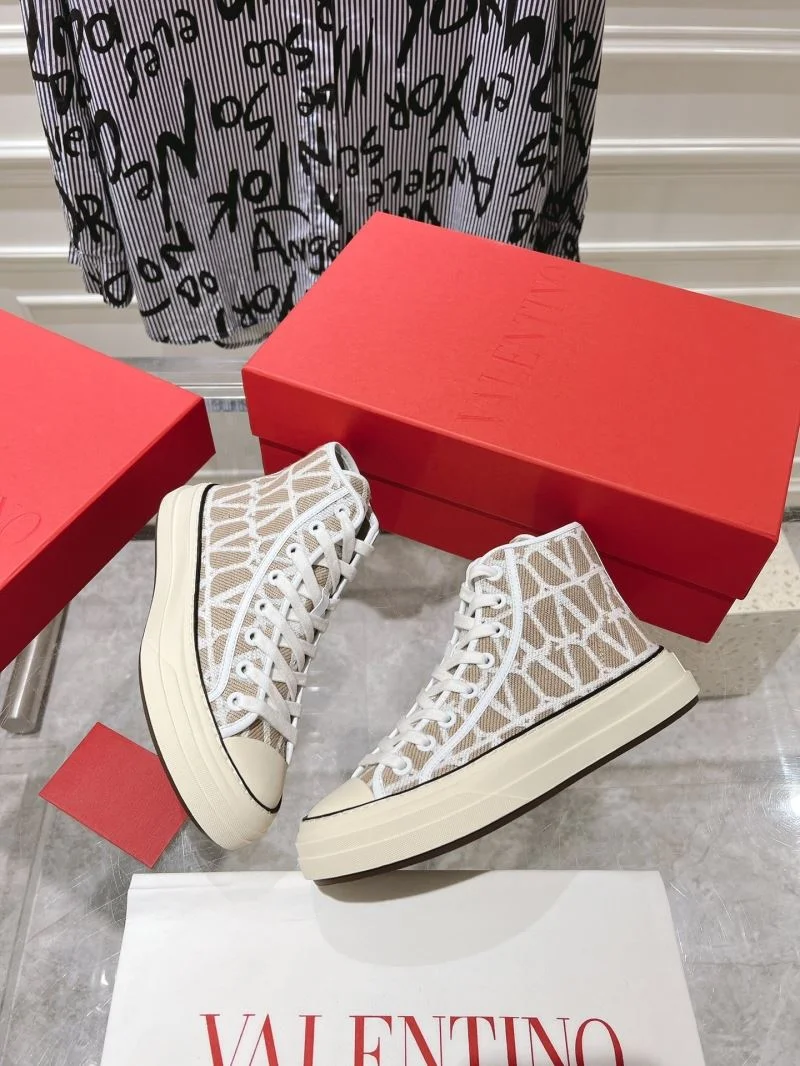 Chic Valentino High Shoes 36271