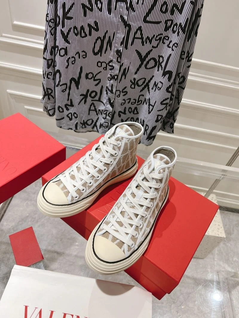 Chic Valentino High Shoes 36271
