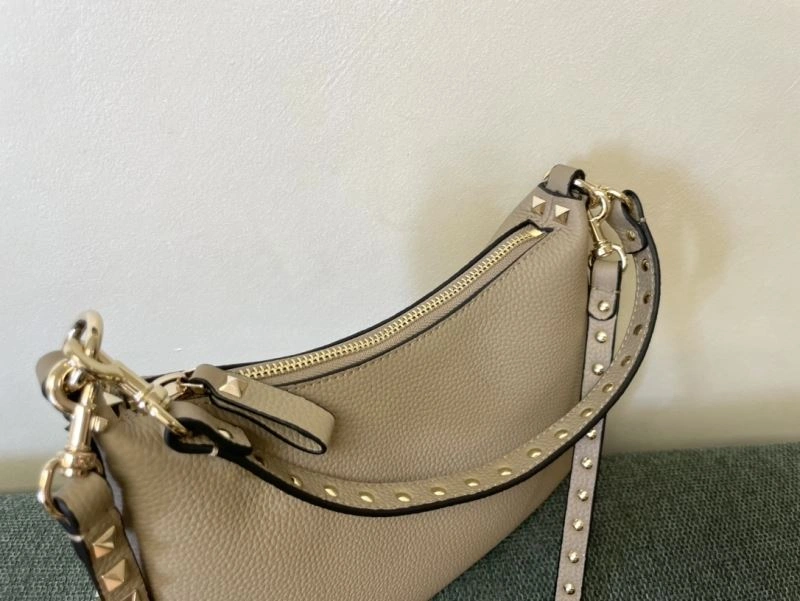 Tailored Valentino Hobo Bags 60026