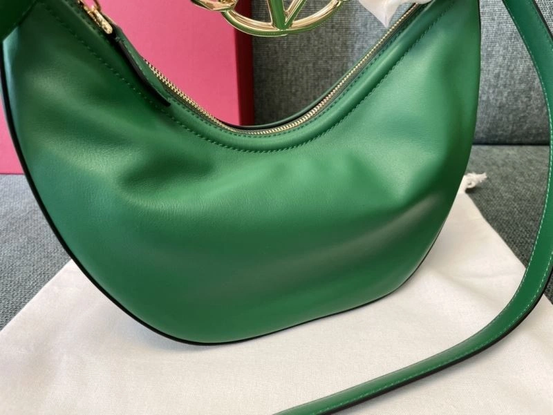 Resilient Valentino Hobo Bags 60016