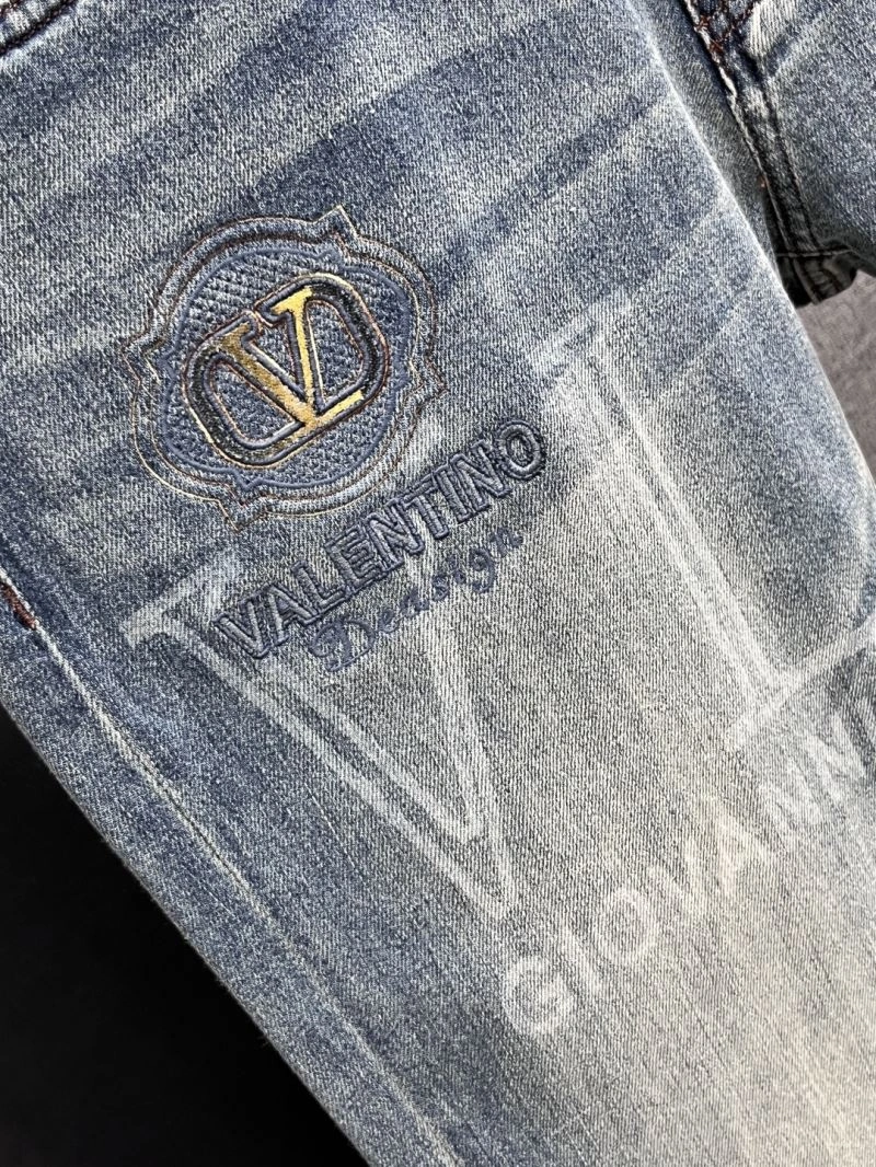 ModernLook Valentino Jeans 174899