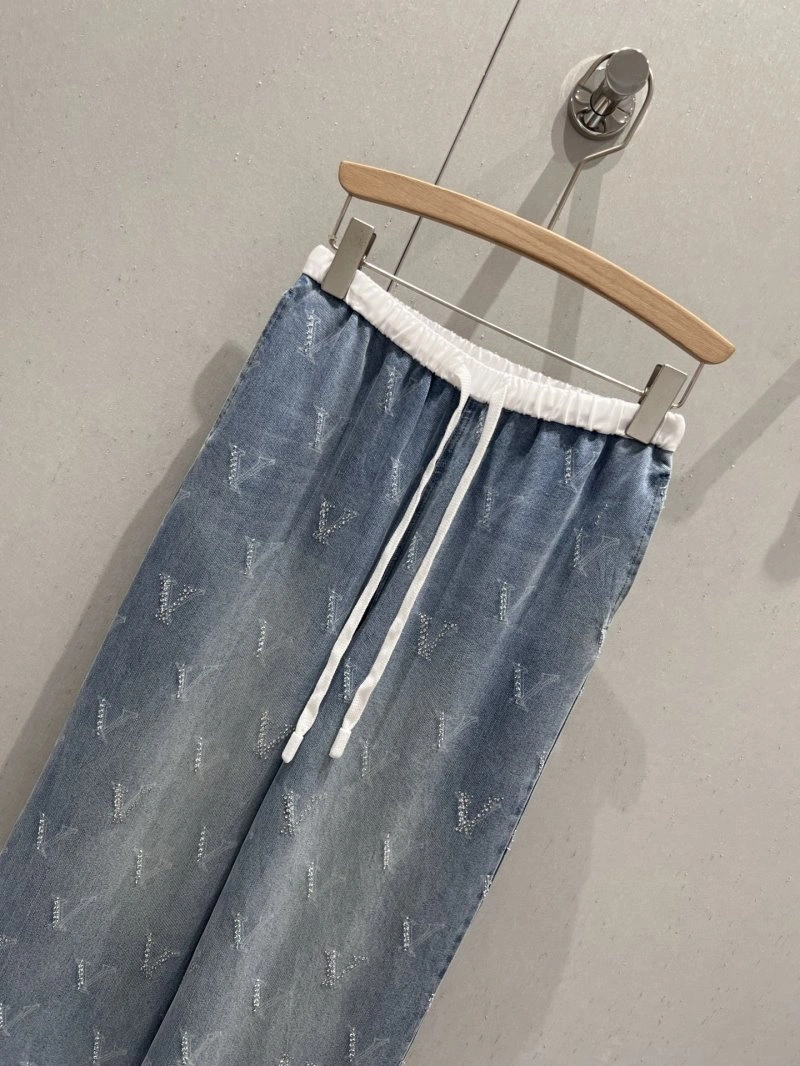Cozy Valentino Jeans 174212