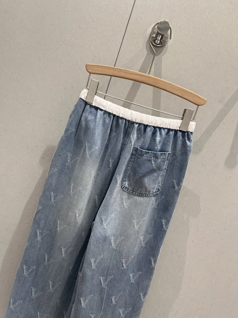 Cozy Valentino Jeans 174212