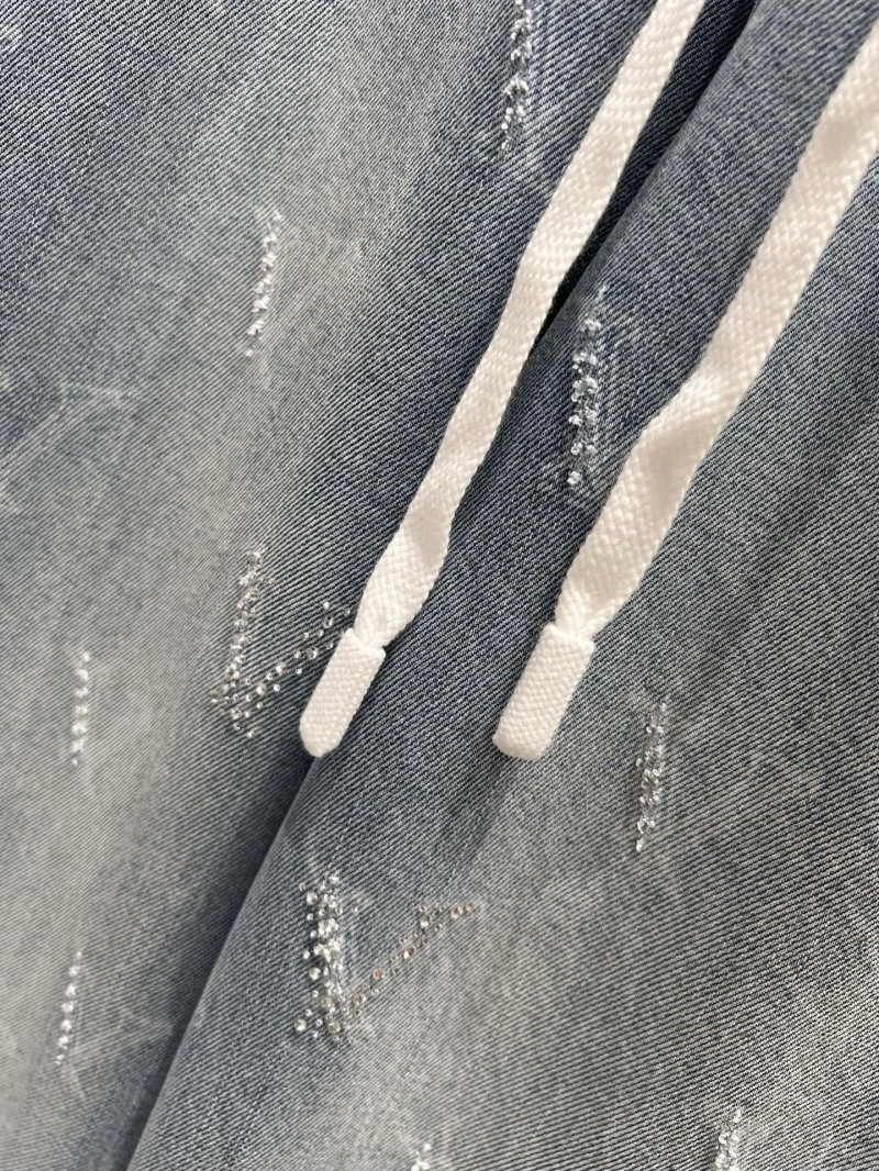 Cozy Valentino Jeans 174212