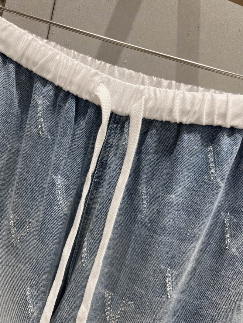 Cozy Valentino Jeans 174212