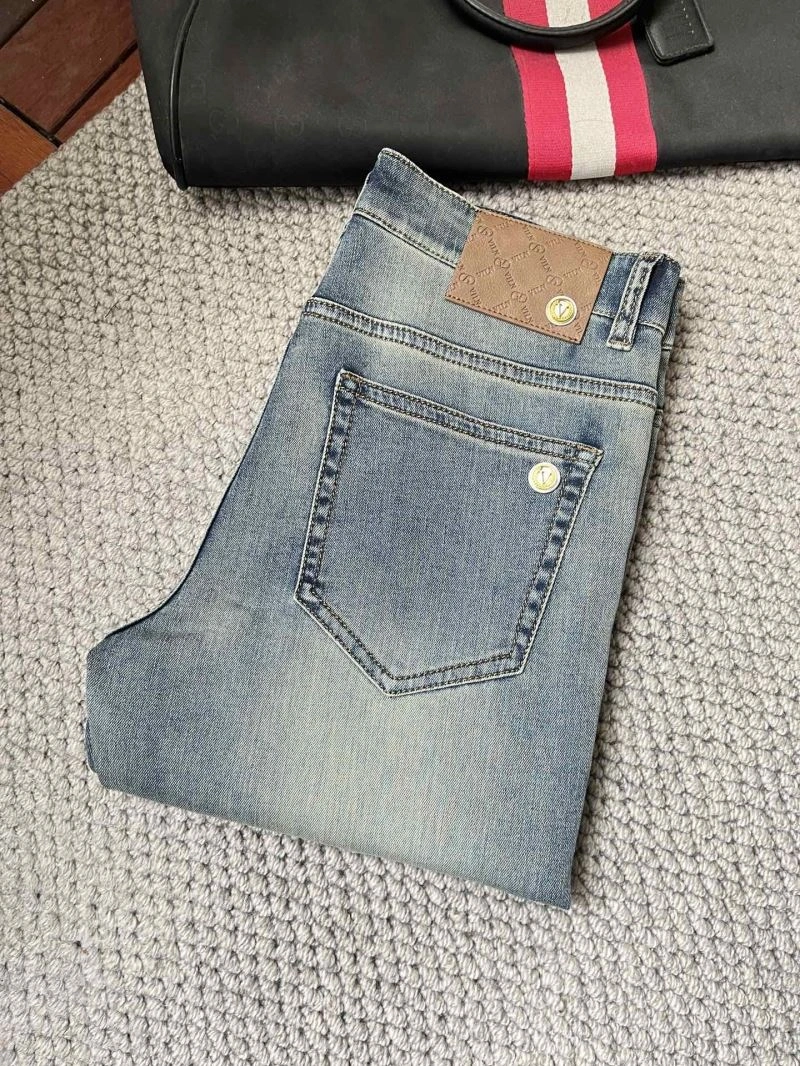 GoAnywhere Valentino Jeans 174858