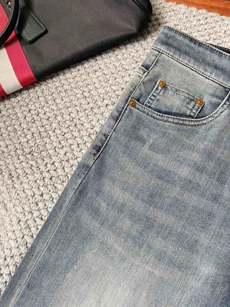 GoAnywhere Valentino Jeans 174858