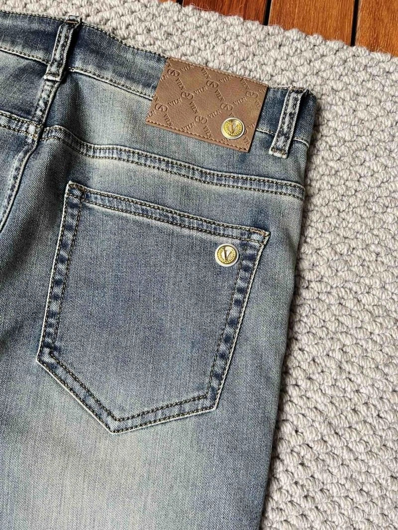 GoAnywhere Valentino Jeans 174858