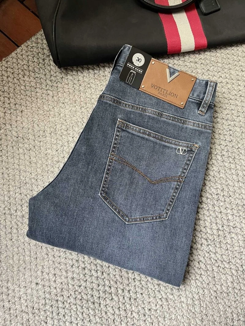Valentino Jeans Lightweight 174856