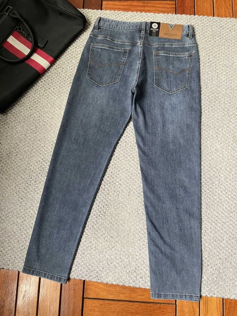 Valentino Jeans Lightweight 174856
