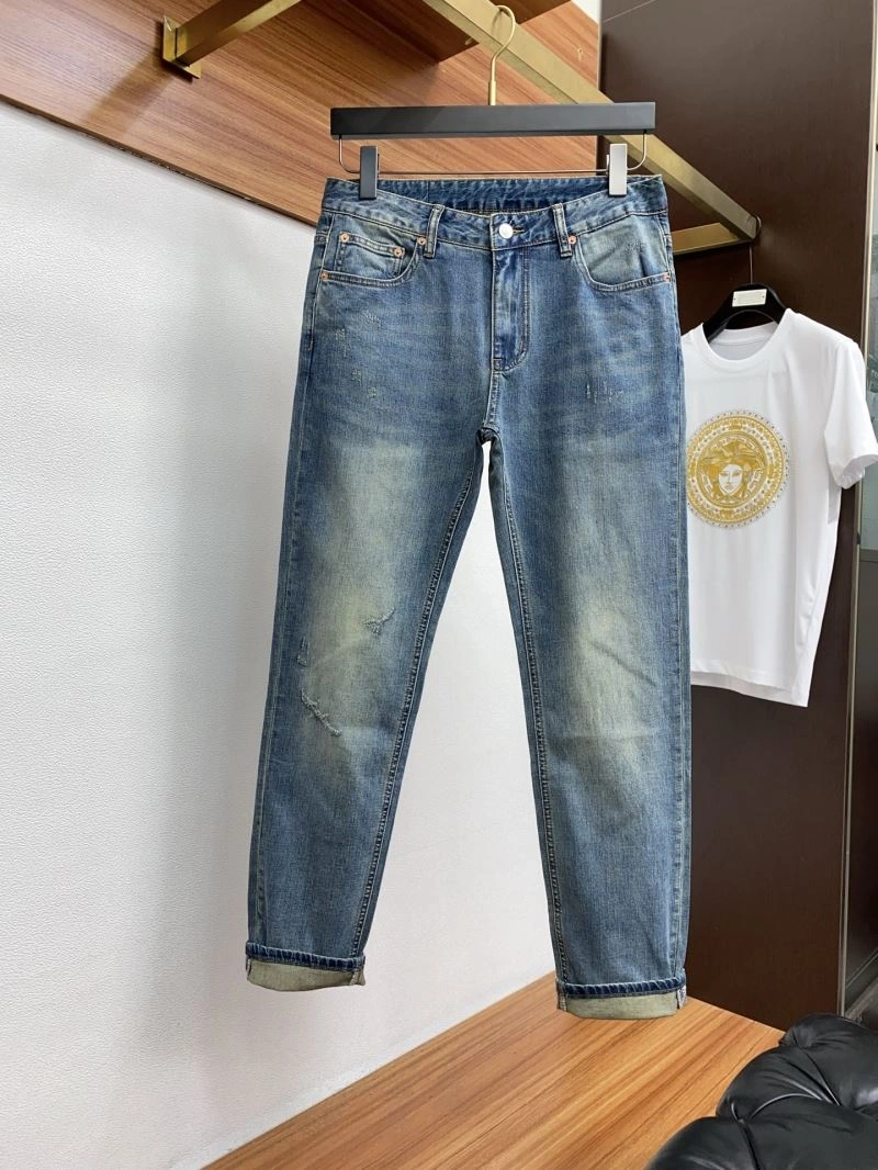 Valentino Jeans Lightweight 174876