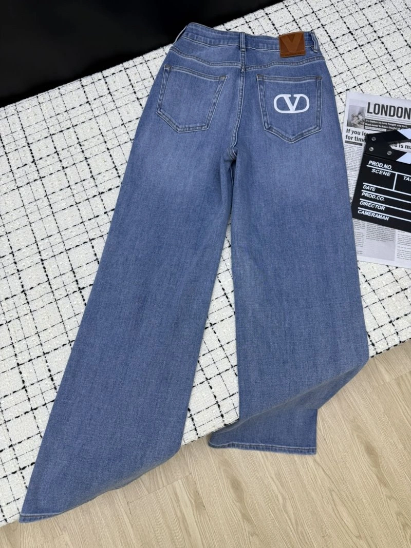 Valentino Jeans GoAnywhere 174409