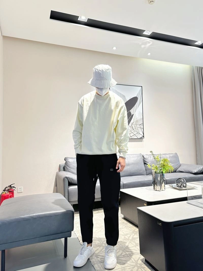 Valentino Long Pants GoAnywhere 174687