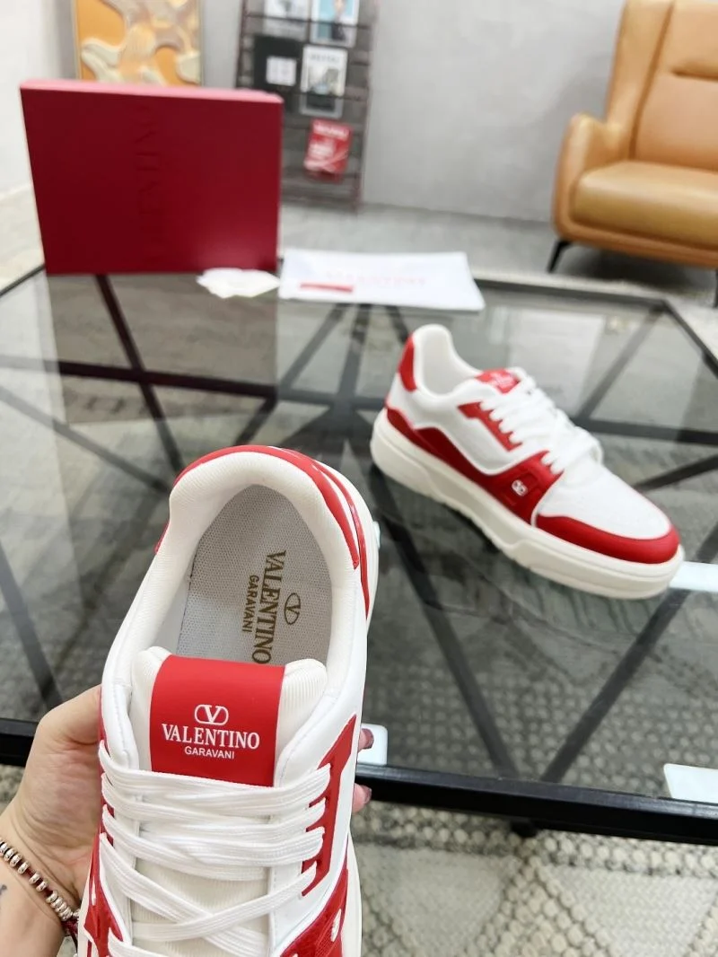 Bright Valentino Low Shoes 35855
