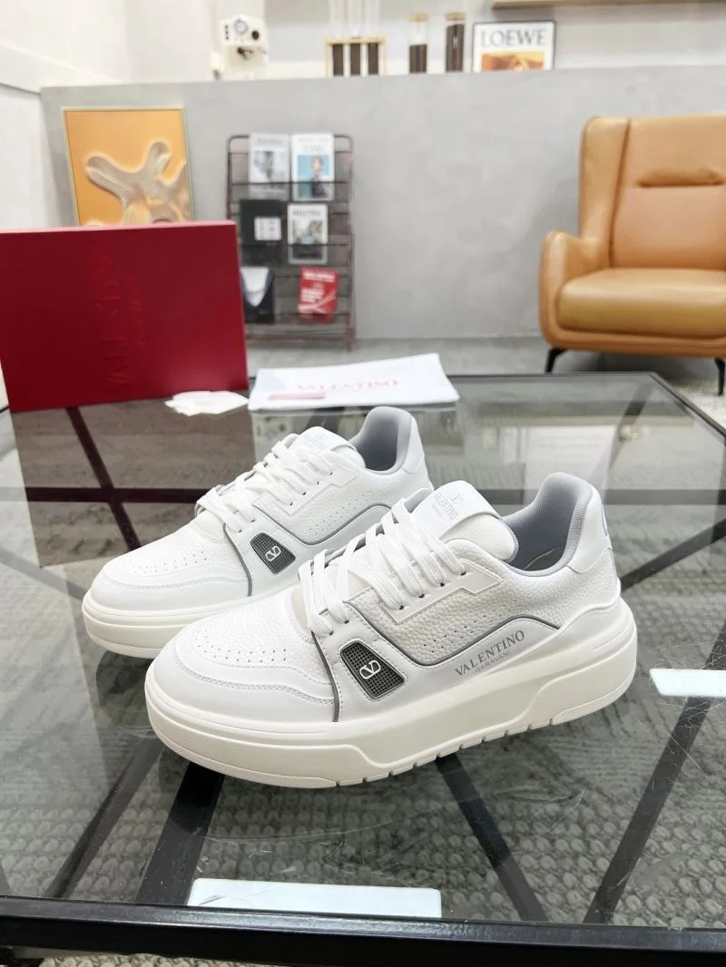 Comfortable Valentino Low Shoes 35852