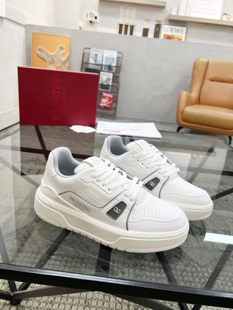 Comfortable Valentino Low Shoes 35852