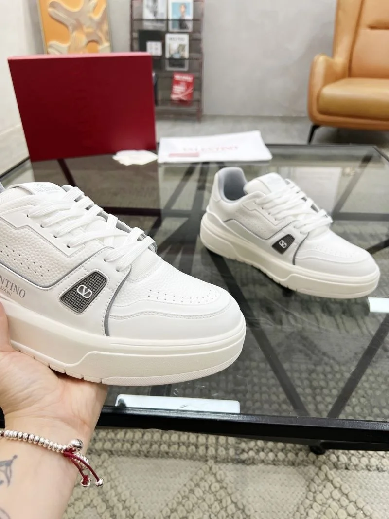 Comfortable Valentino Low Shoes 35852