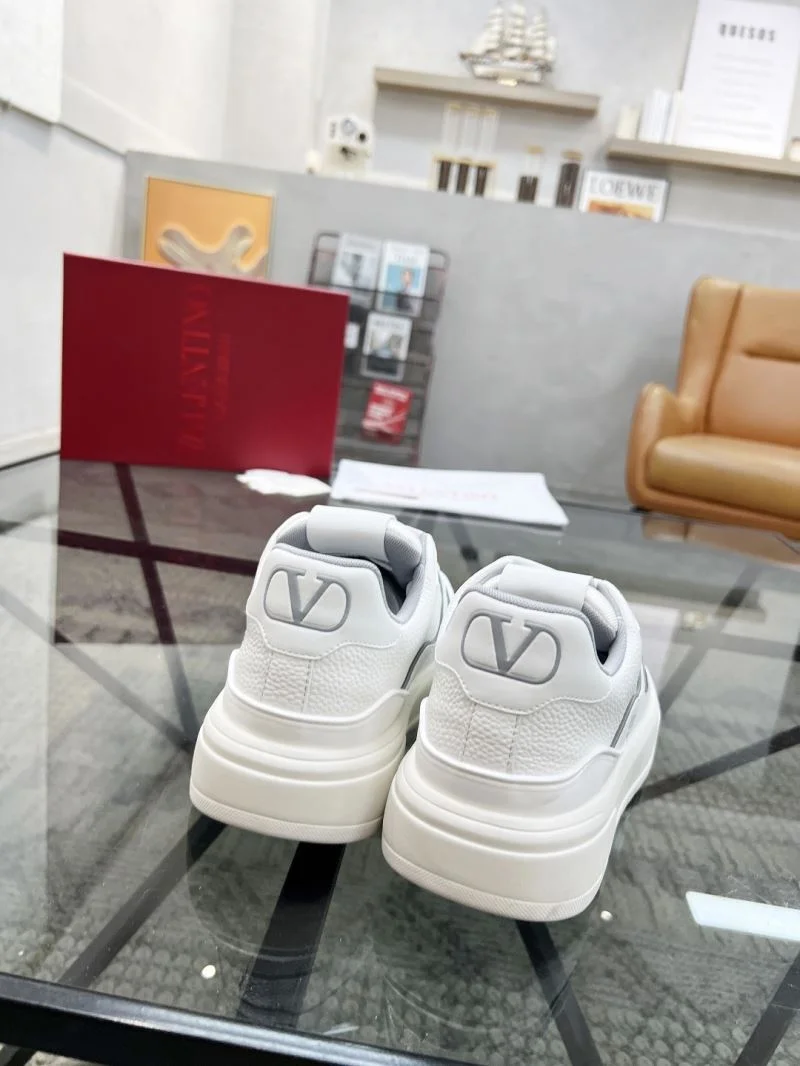 Comfortable Valentino Low Shoes 35852