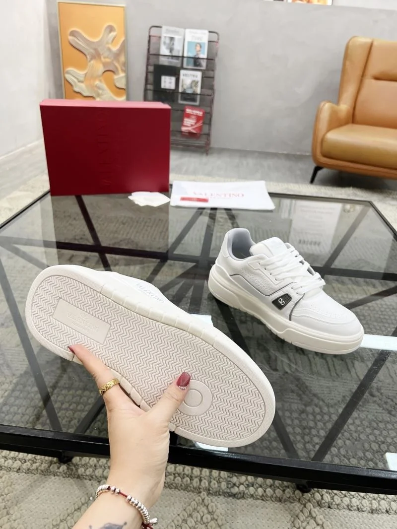 Comfortable Valentino Low Shoes 35852