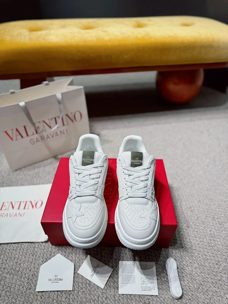 Valentino Low Shoes Bold 35846