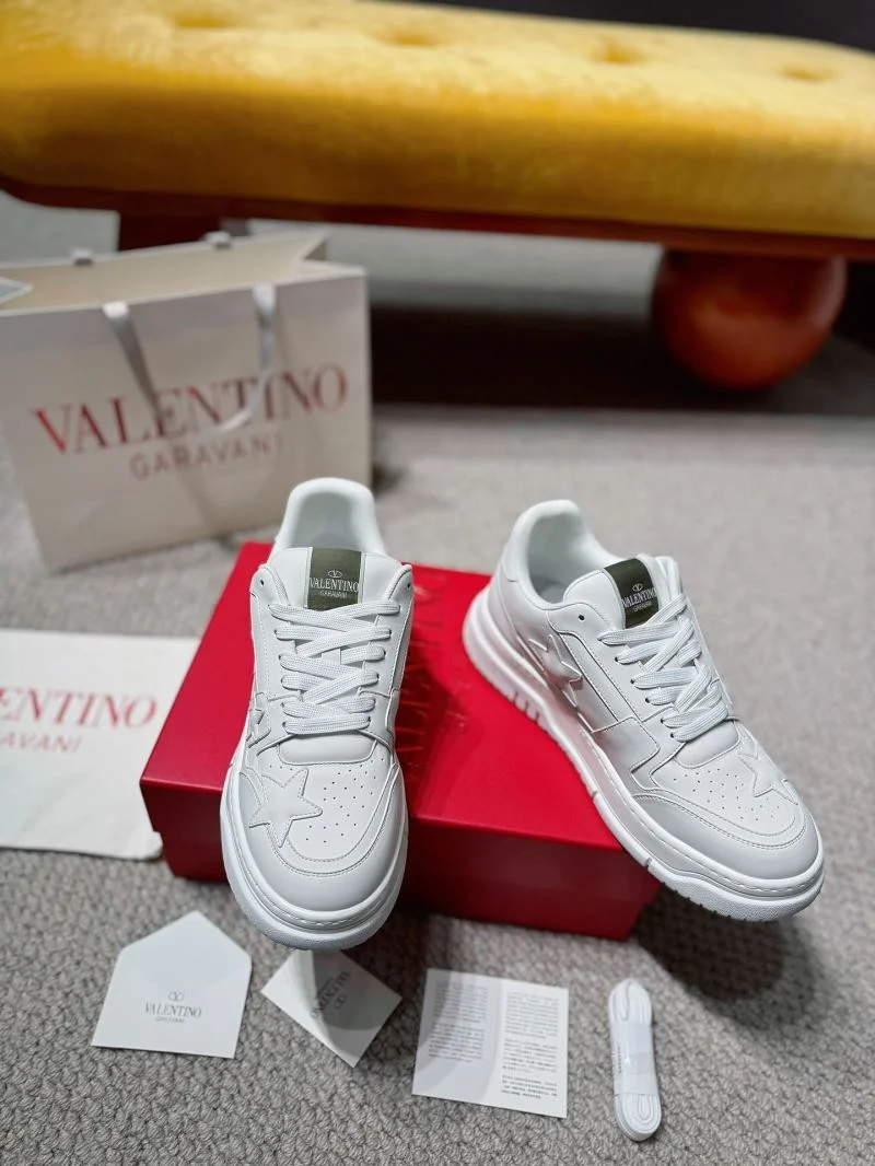 Valentino Low Shoes Bold 35846