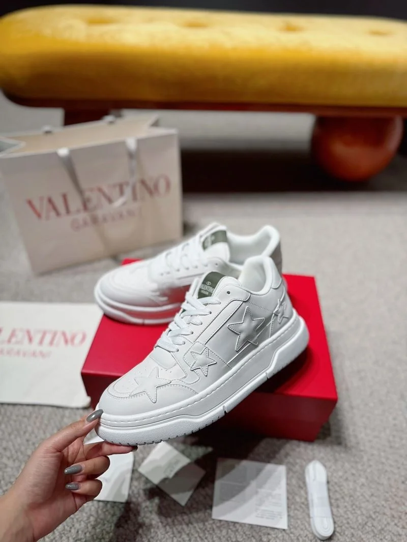 Valentino Low Shoes Bold 35846