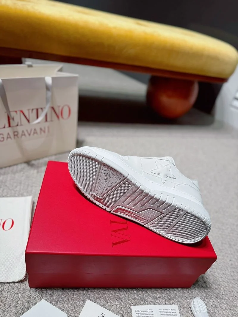 Valentino Low Shoes Bold 35846