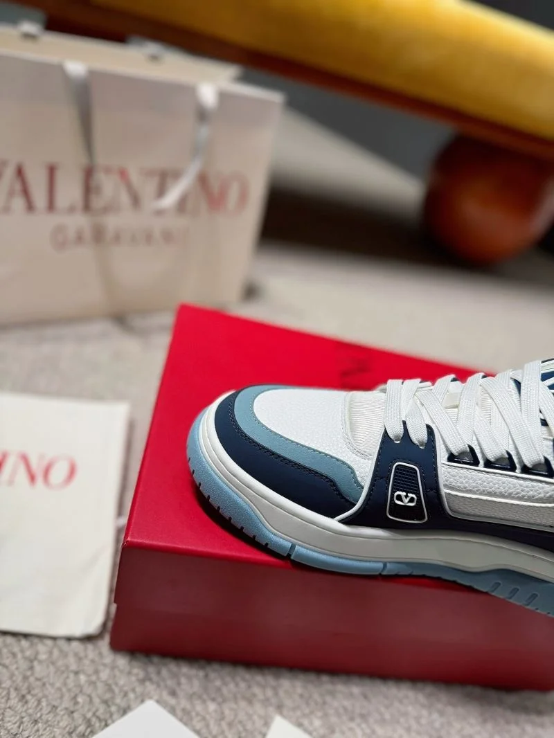 Valentino Low Shoes Trendy 35840