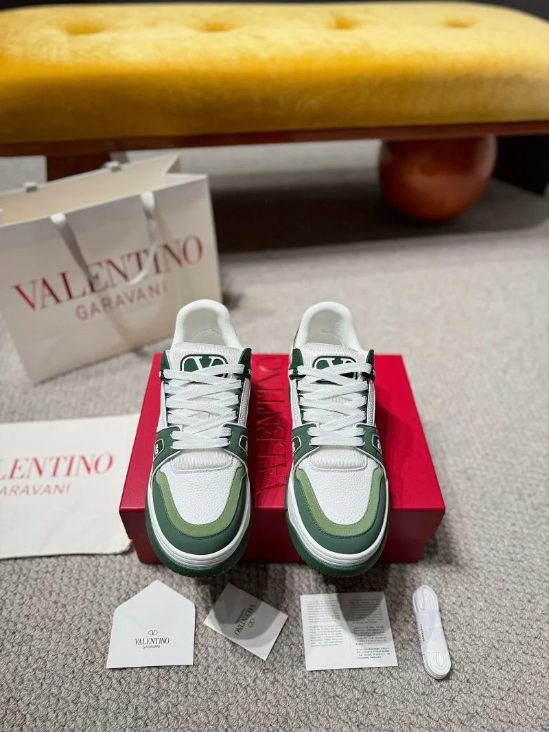 Bold Valentino Low Shoes 35839