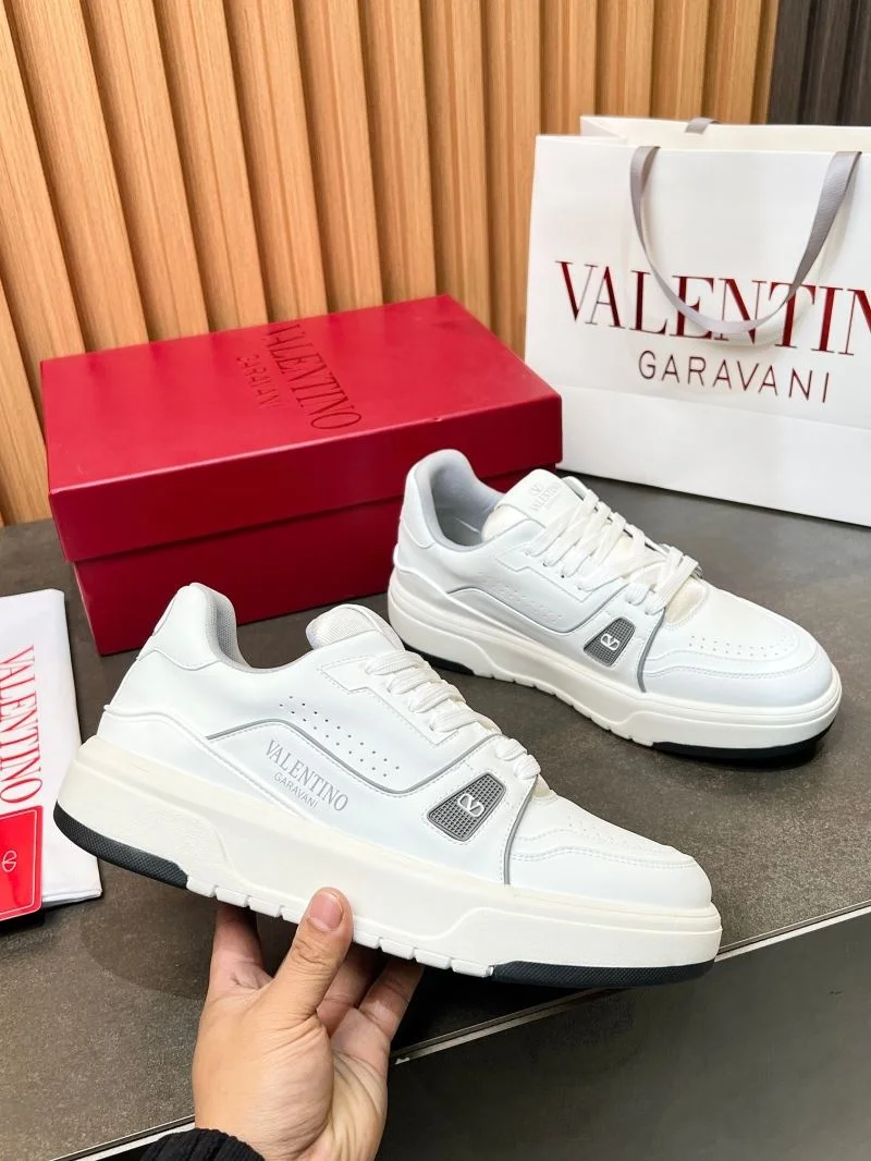 Valentino Low Shoes Classic 35835