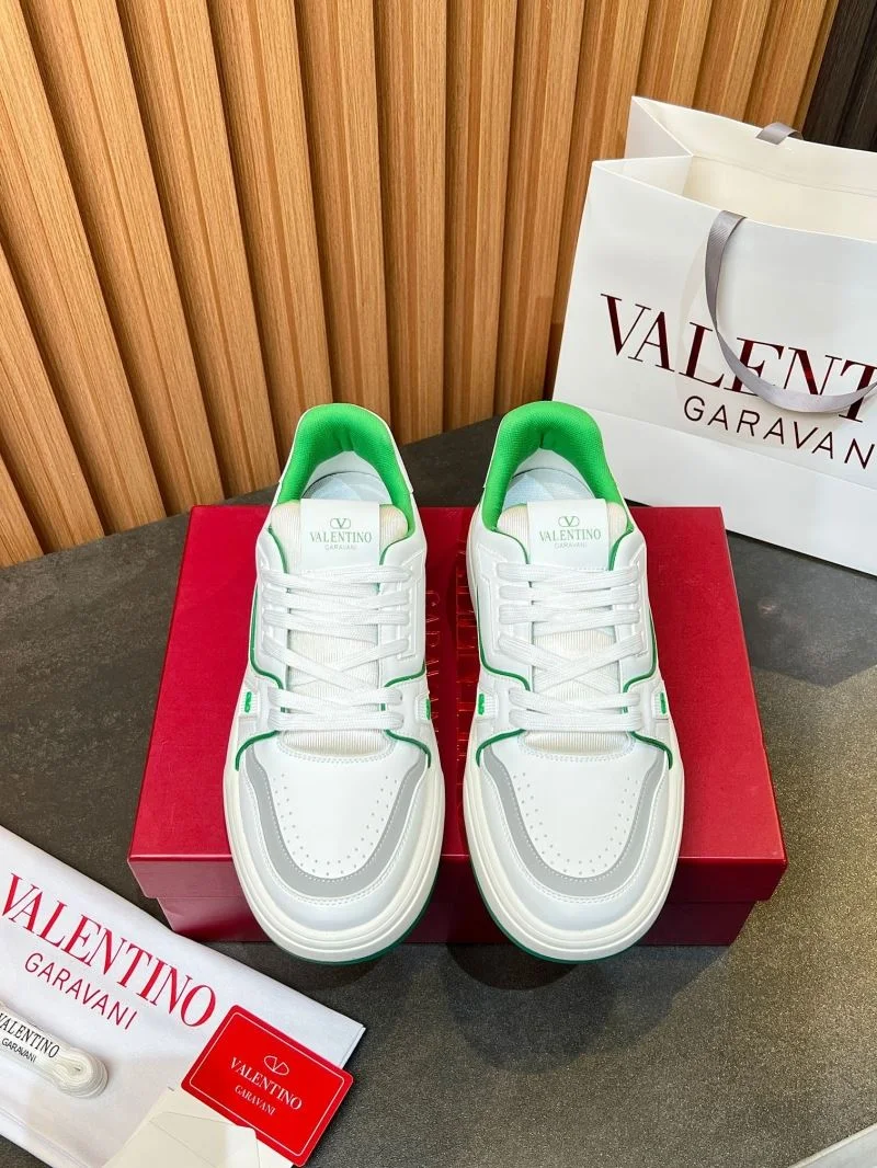 WaterResistant Valentino Low Shoes 35833