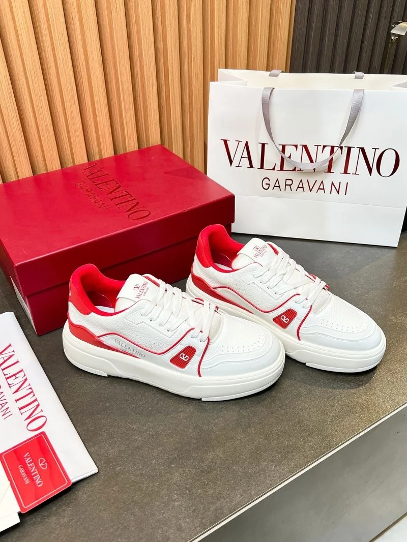 Fashionable Valentino Low Shoes 35834