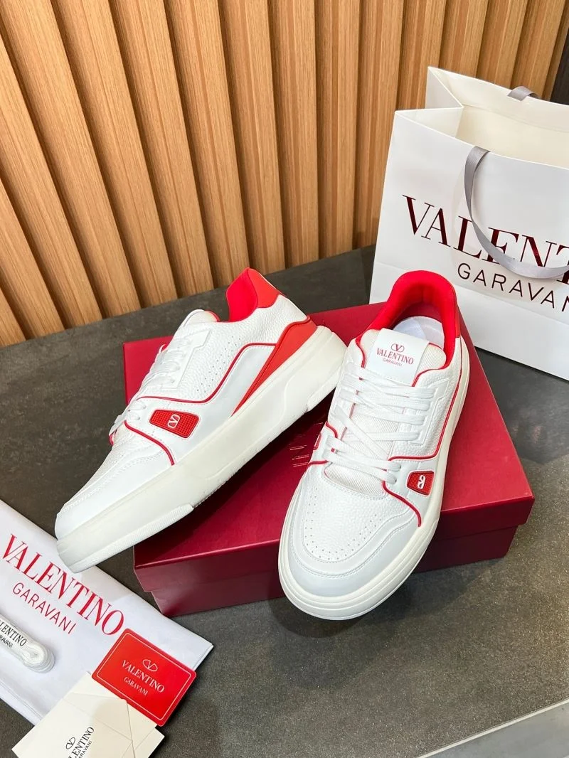 Fashionable Valentino Low Shoes 35834