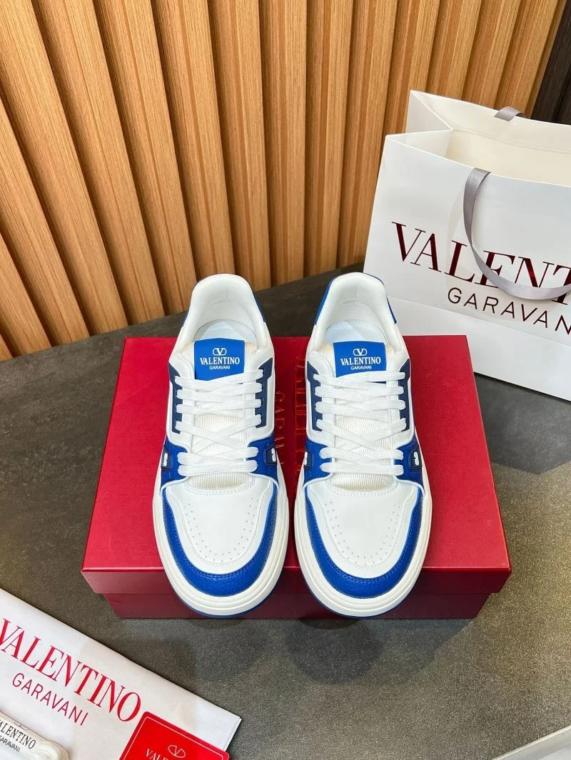 Vibrant Valentino Low Shoes 35832
