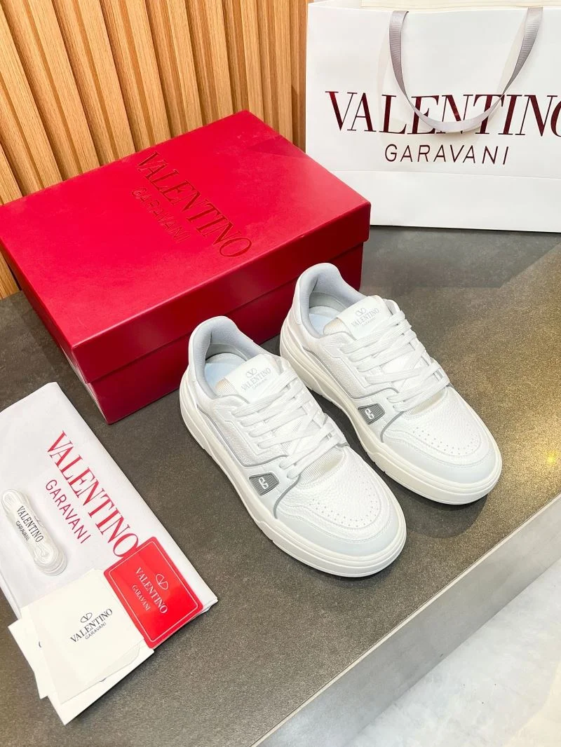 Valentino Low Shoes RelaxedFit 35825