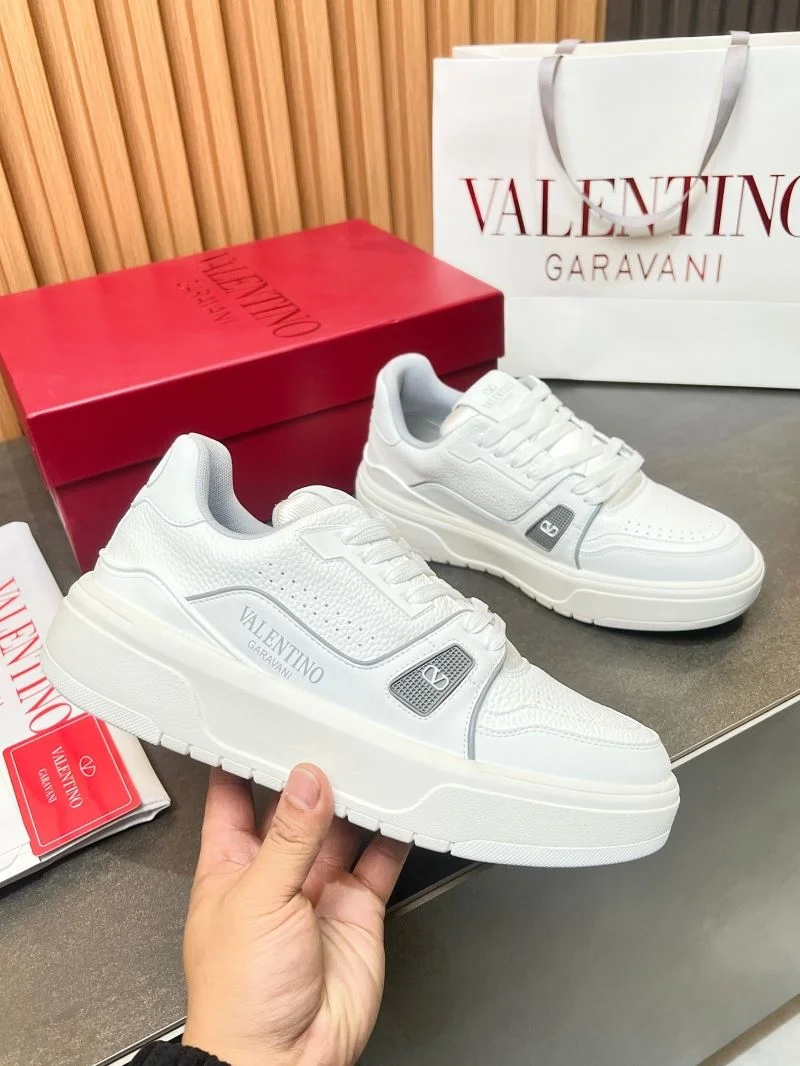 Valentino Low Shoes RelaxedFit 35825